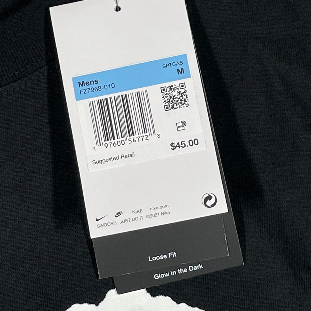 Nike Mens Loose Fit Glow in the Dark Graphic T-Shirt Black FZ7968-010 Size M NEW - Picture 2 of 7